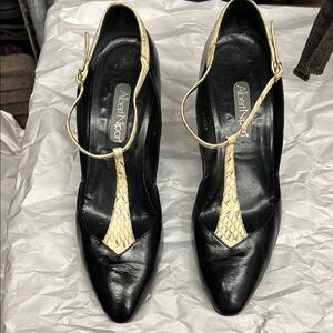 Albert Nipon Black and Cream Heels